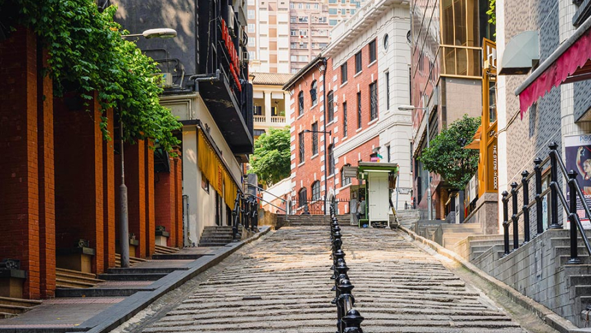 砵甸乍街及卑利街